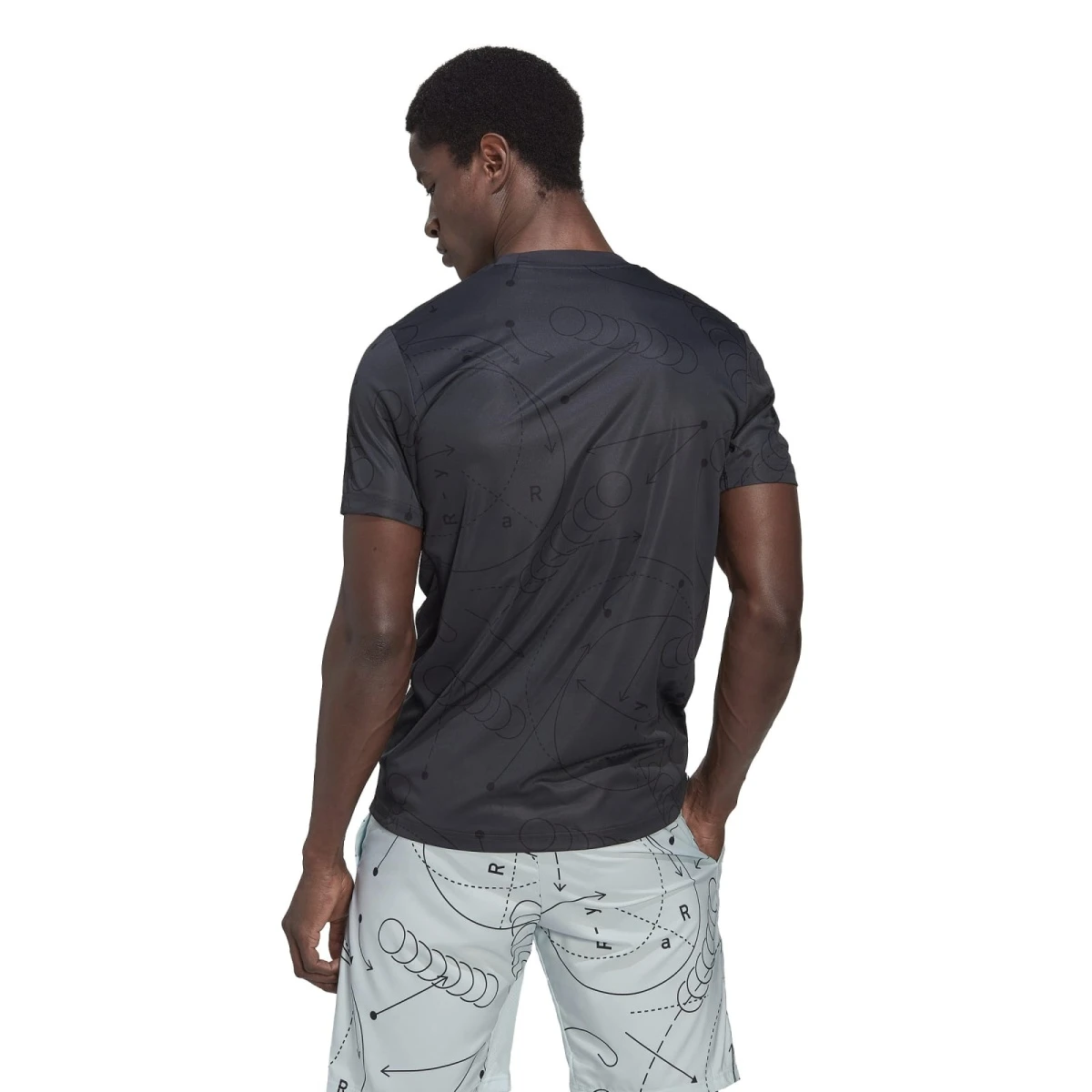 ADIDAS PERFORMANCE Aktion Noch Gültig Klicken Sie Auf Das Icon, Um Eine Erklärung Zu Erhalten. Adidas Tennis-Tshirt Club Graphic Tee Carbongrau Herren 4 ADIDAS PERFORMANCE Aktion Noch Gültig Klicken Sie Auf Das Icon, Um Eine Erklärung Zu Erhalten. Adidas Tennis-Tshirt Club Graphic Tee Carbongrau Herren – Bild 4